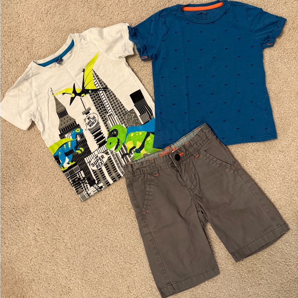 🦕Set of 2 T-shirts and shorts, 4-5T (EU110-116)